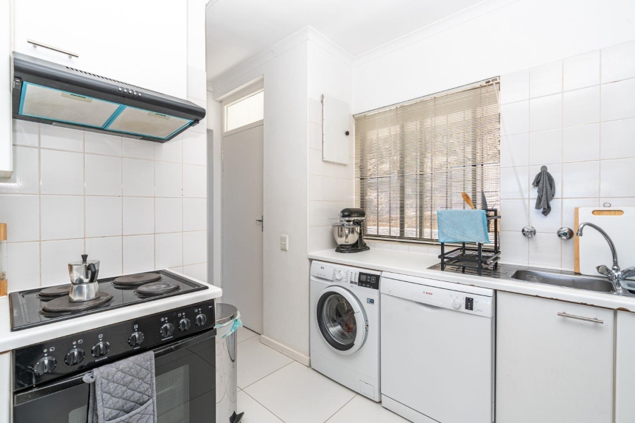 2 Bedroom Property for Sale in Fresnaye Western Cape